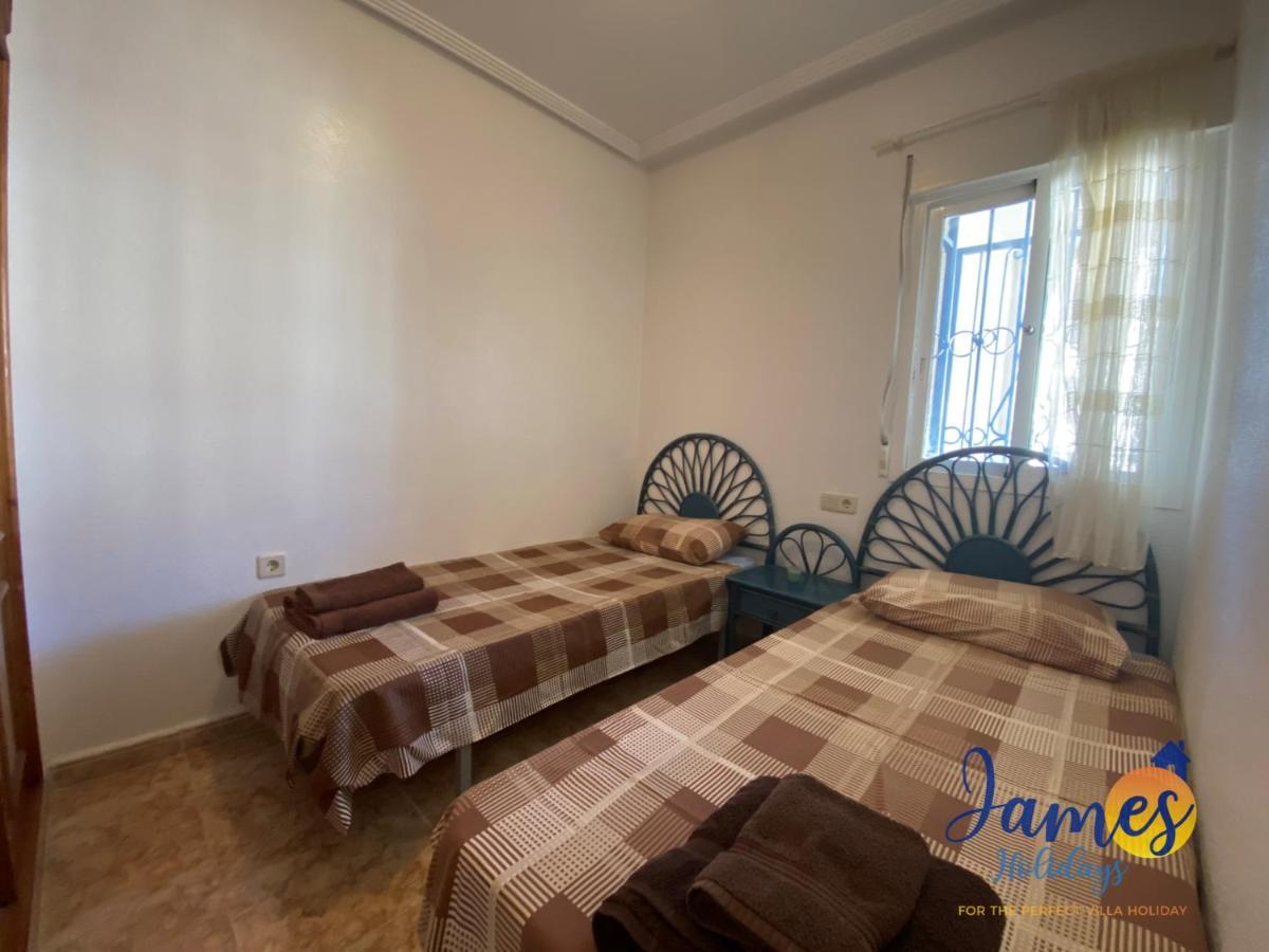 La Cinuelica, R1 1St Floor Apartment Com Pool L180 또레비에하 외부 사진