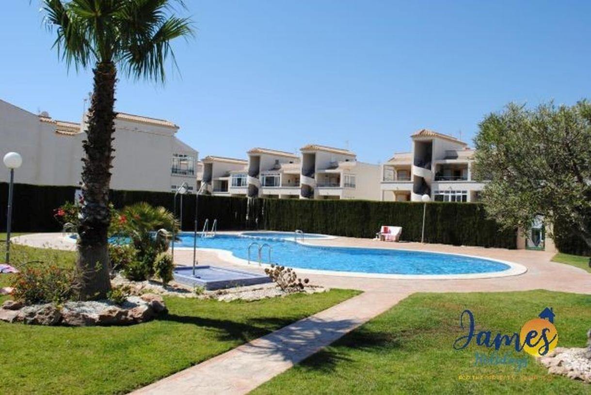 La Cinuelica, R1 1St Floor Apartment Com Pool L180 또레비에하 외부 사진